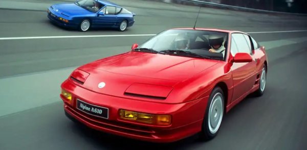 Renault успя да прехвърли над 500 GTA в Обединеното кралство, така че когато колата бива сериозно преработена, за да стане A610, е решено това да бъде водещият луксозен модел на Renault. Купувачите получават много комплекти като стандарт, но все пак цената се оказва твърде висока. Въпреки последвалата низходяща ценова корекция продажбите на модела остават слаби.